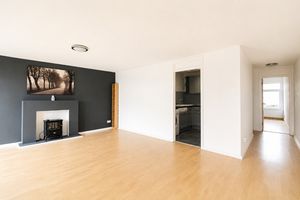 Lounge- click for photo gallery